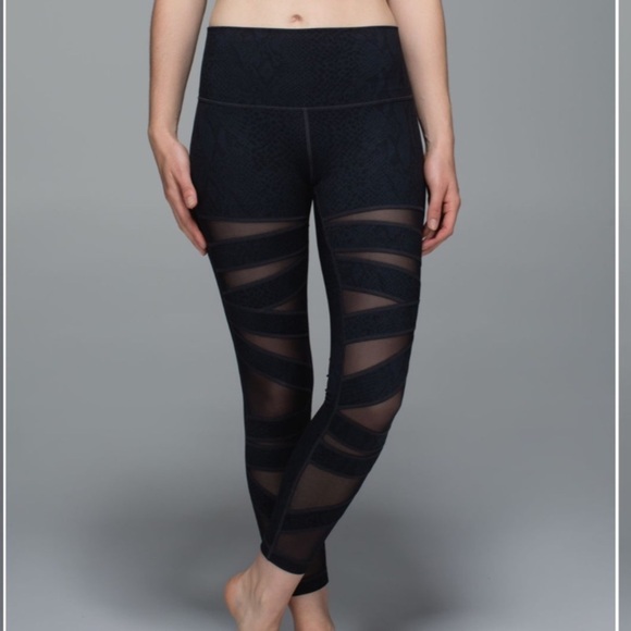 Lululemon High Times Pant *Tech Mesh Desert Snake Deep Coal Black - Picture 2 of 12